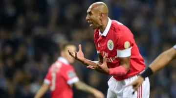 تهديدات بالعنصرية.. جماهير بنفيكا تهاجم أسطورة النادي بسبب دعمه للنجم فينيسيوس جونيور